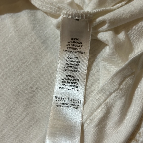 White House black market accordion back top. XS. - Picture 7 of 7